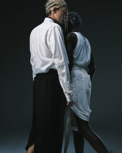 JULIUS 907PAM8 Plaster / Umbra Shorts