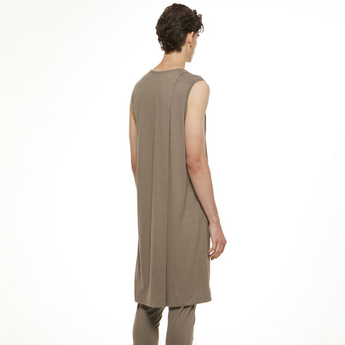 JULIUS 937CUM15 Dust / Tuck Flare Vest