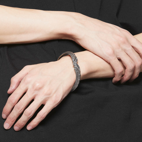 JULIUS 077ACU13 Silver / Dualflow Anima Bangle Ver.2