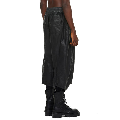 JULIUS 957PAM6 Black / Cropped Drop Crotch Pants
