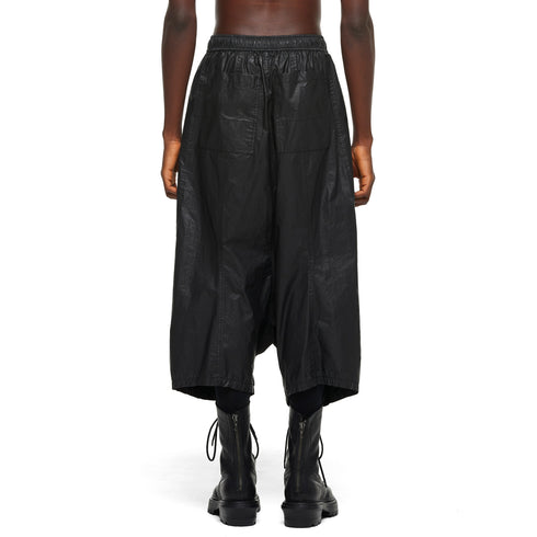 JULIUS 957PAM6 Black / Cropped Drop Crotch Pants