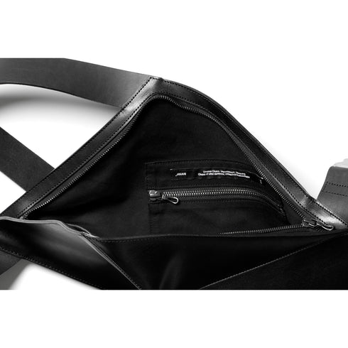 JULIUS 927BGU1 Black / Dimensional Body Bag