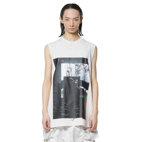JULIUS 947CPM2 Off White / Prayer Sleeve Less Top